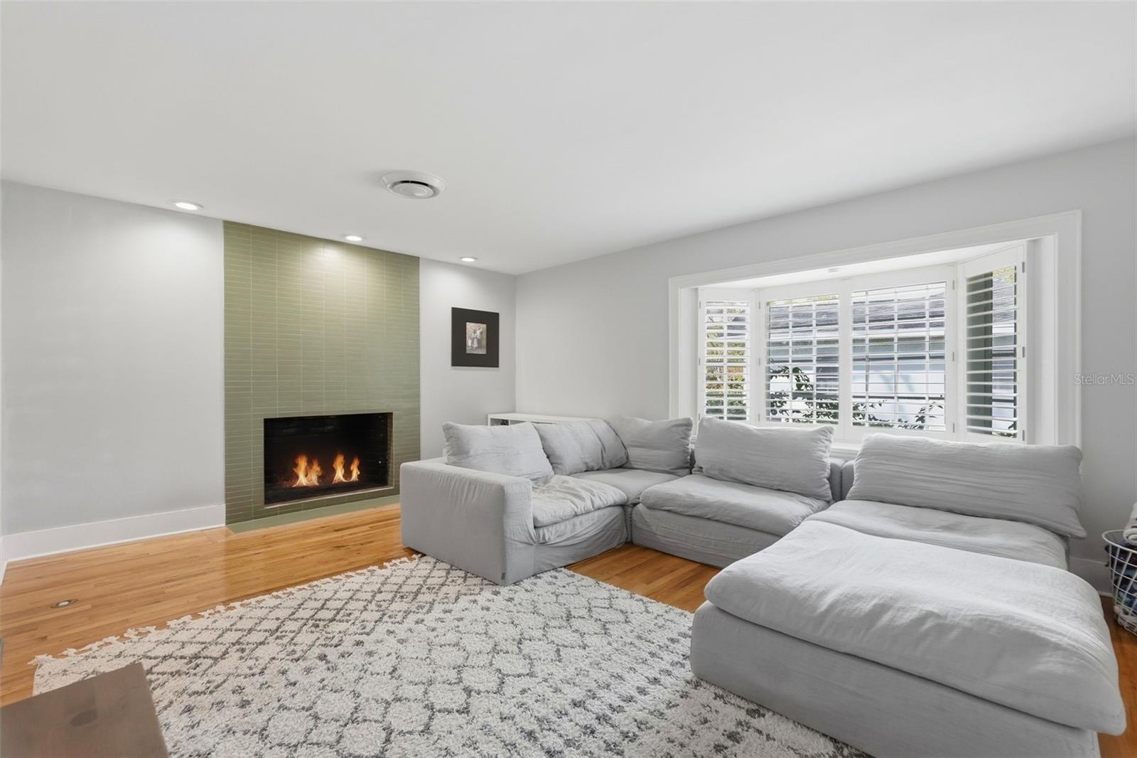 MONTICELLO PARK - Residential