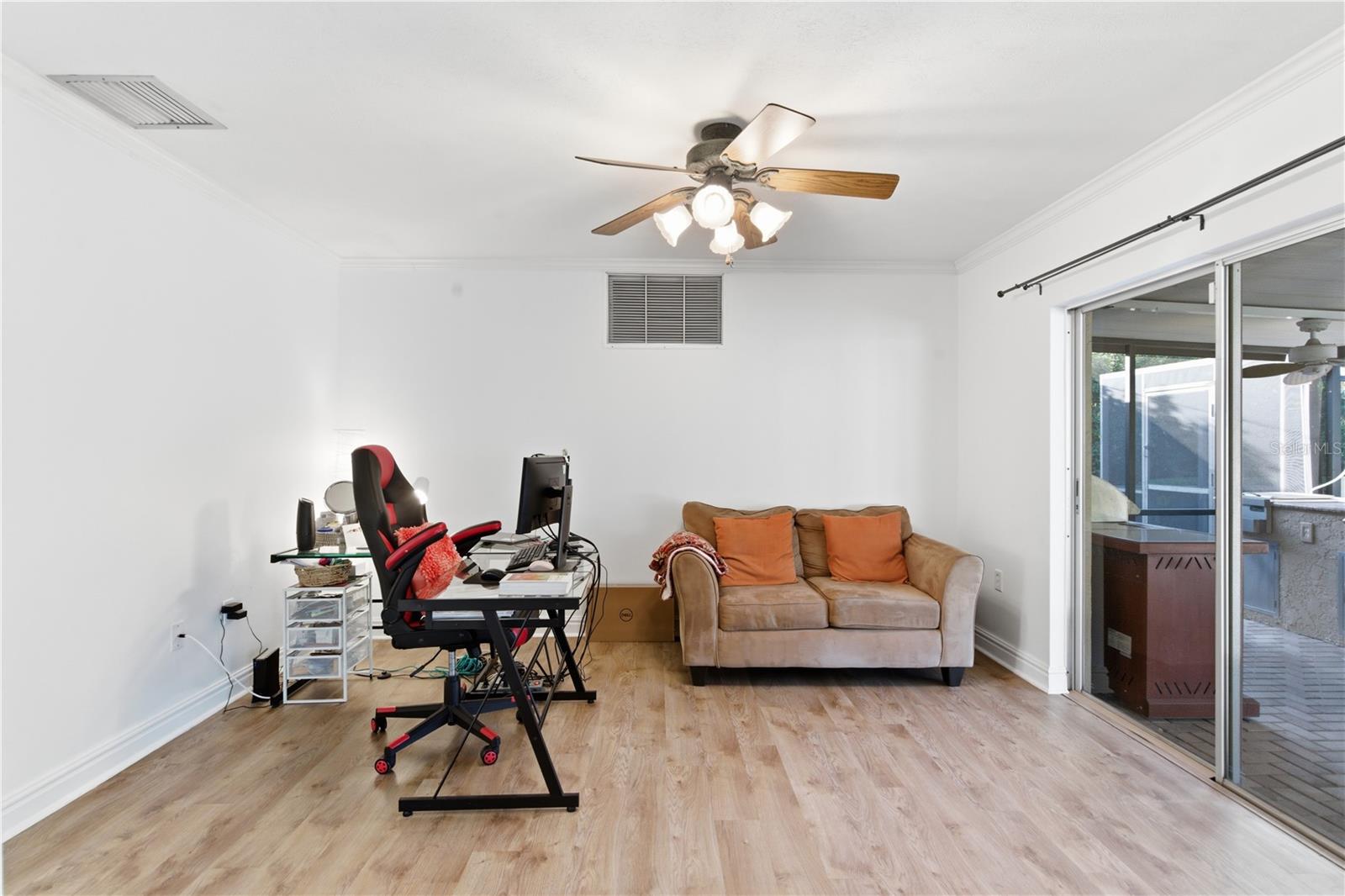 BRANDA VISTA UNIT 2 B - Residential