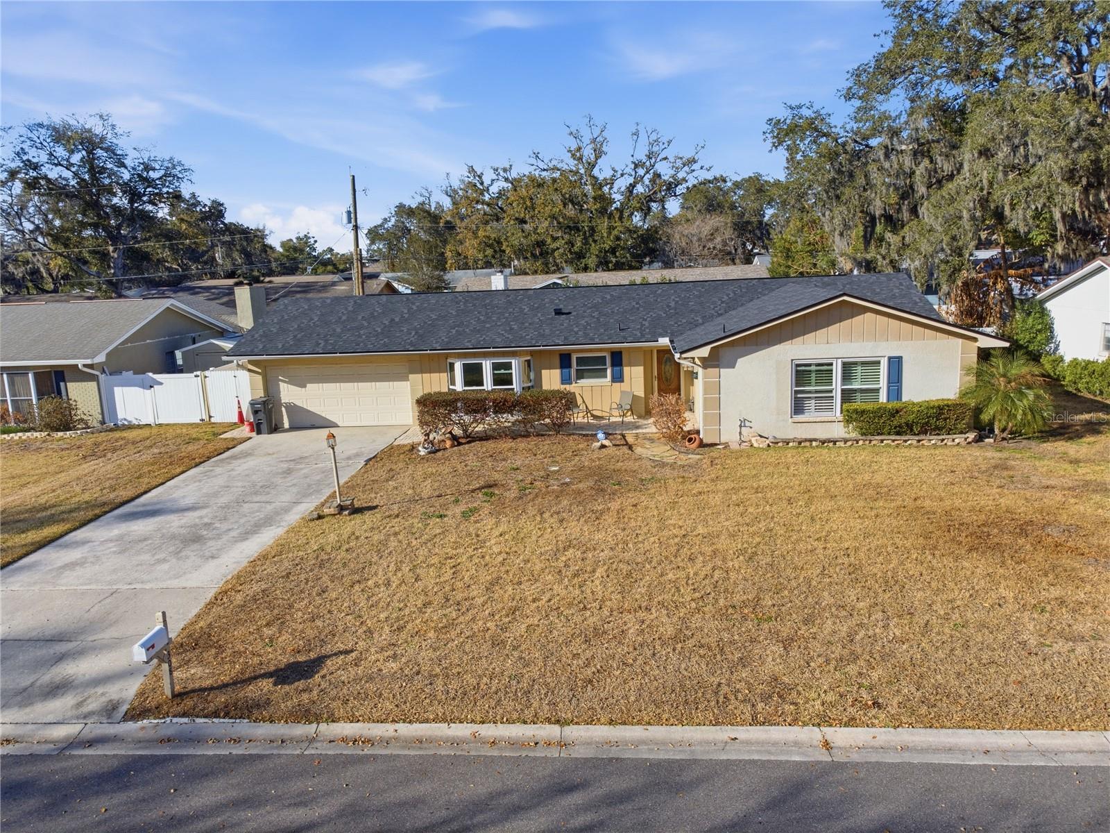 BRANDA VISTA UNIT 2 B - Residential