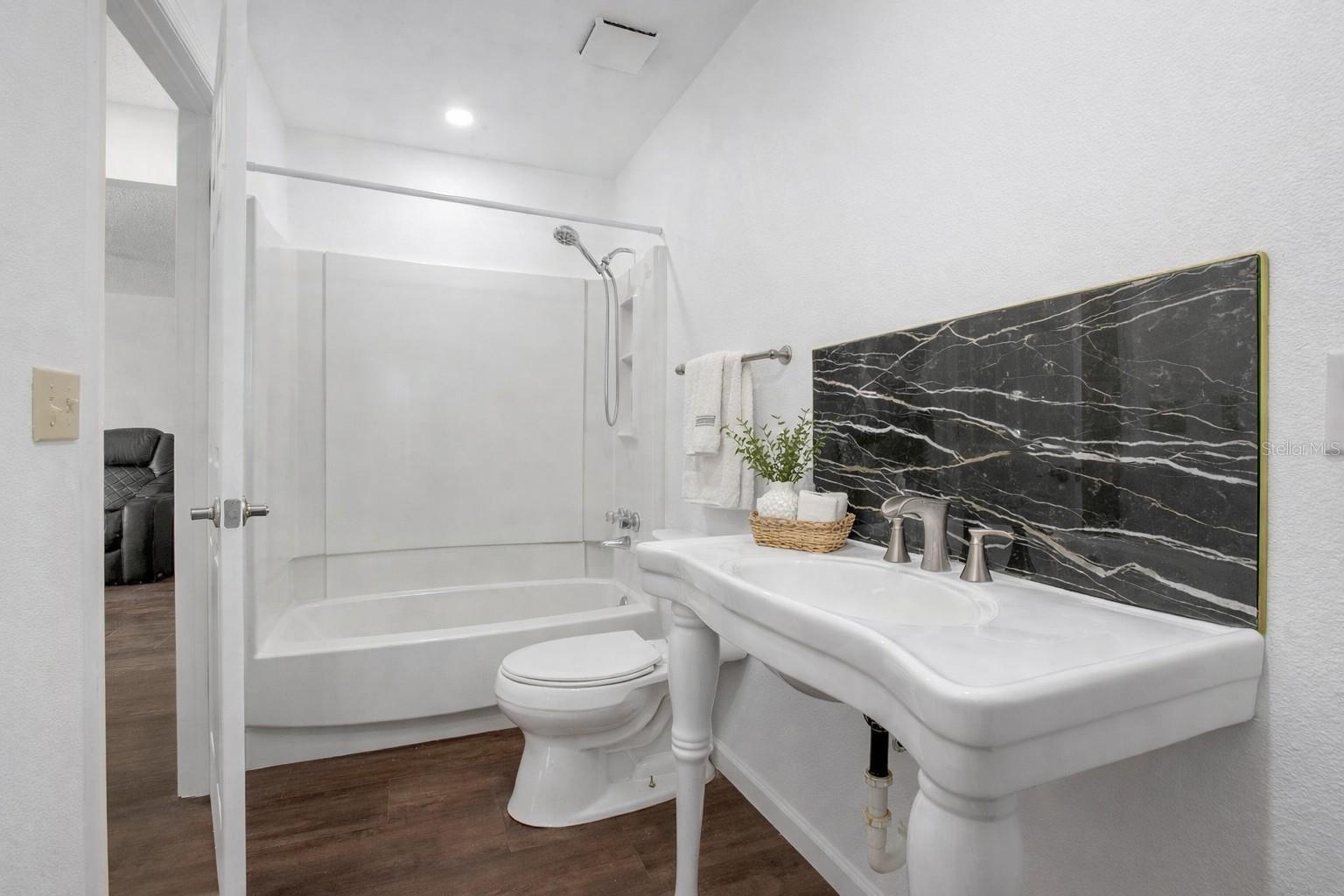 BIG TREE VILLAGE PH 01 - Residential