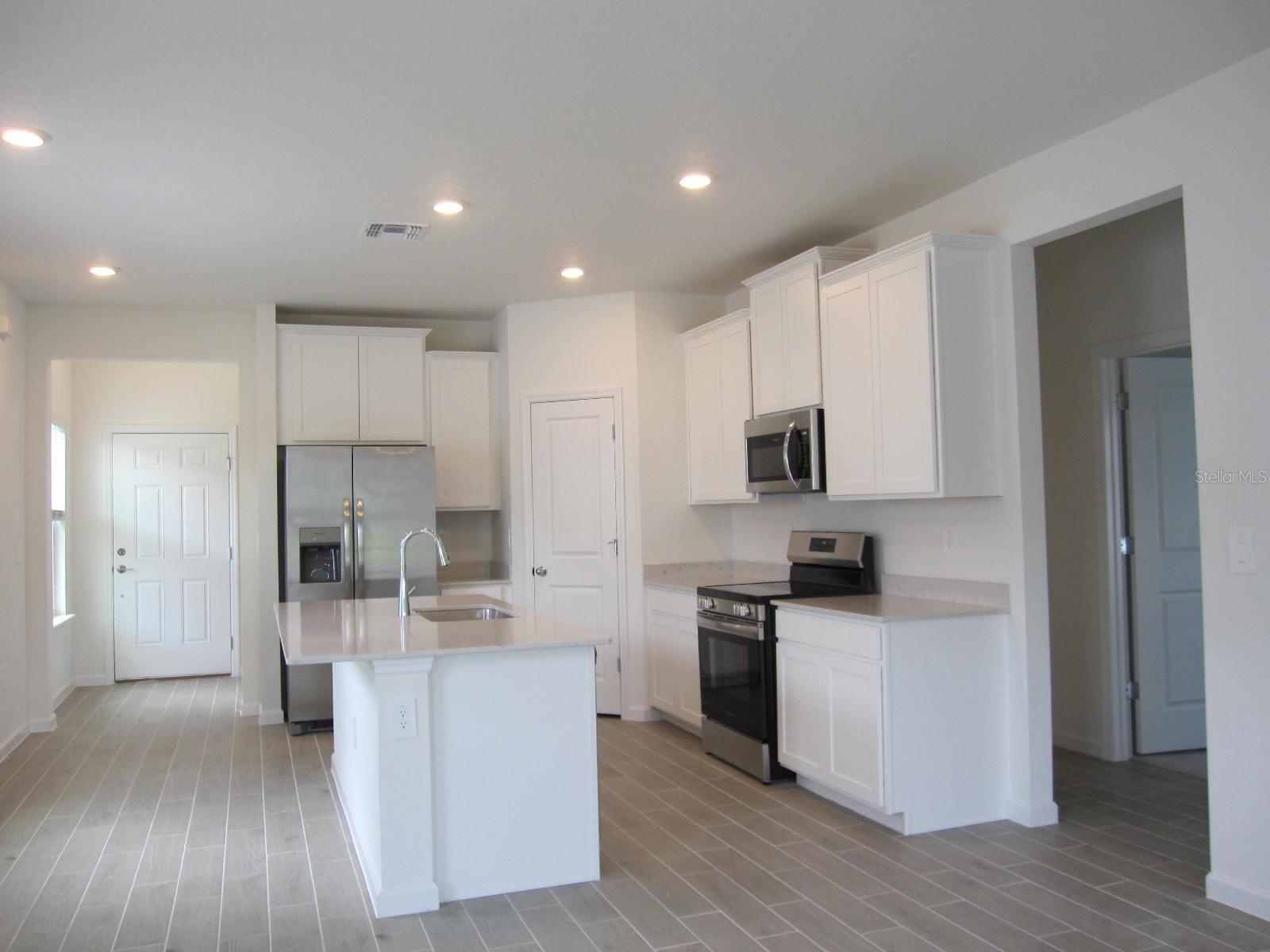 HEATH PRESERVE PH 1 - Residential Lease