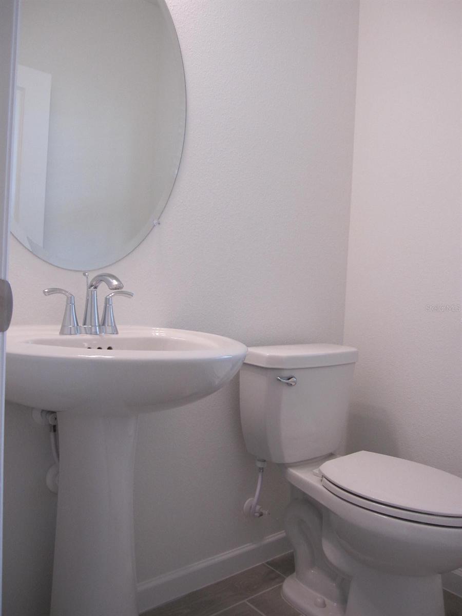 HEATH PRESERVE PH 1 - Residential Lease