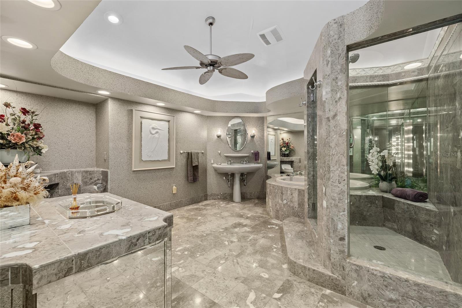 SOUTHPOINTE SHORES - Residential