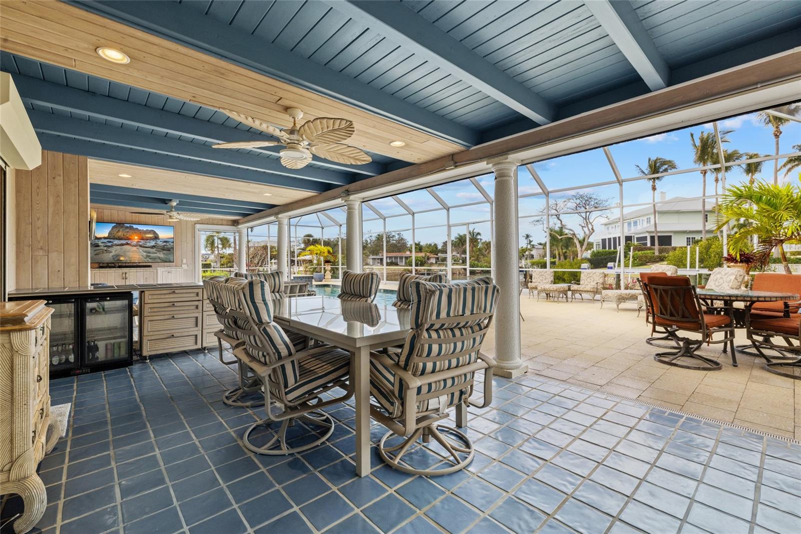 SOUTHPOINTE SHORES - Residential