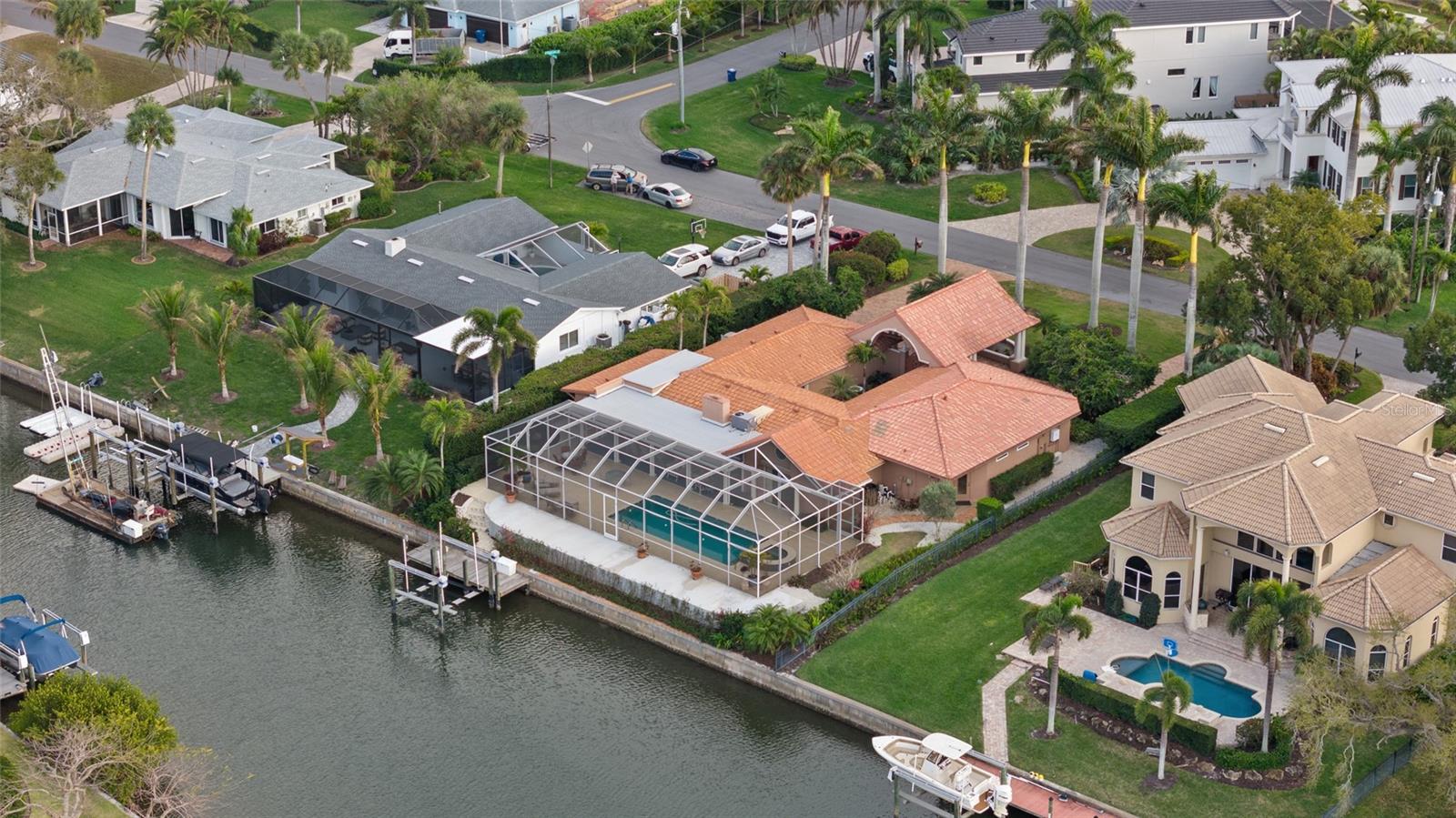 SOUTHPOINTE SHORES - Residential