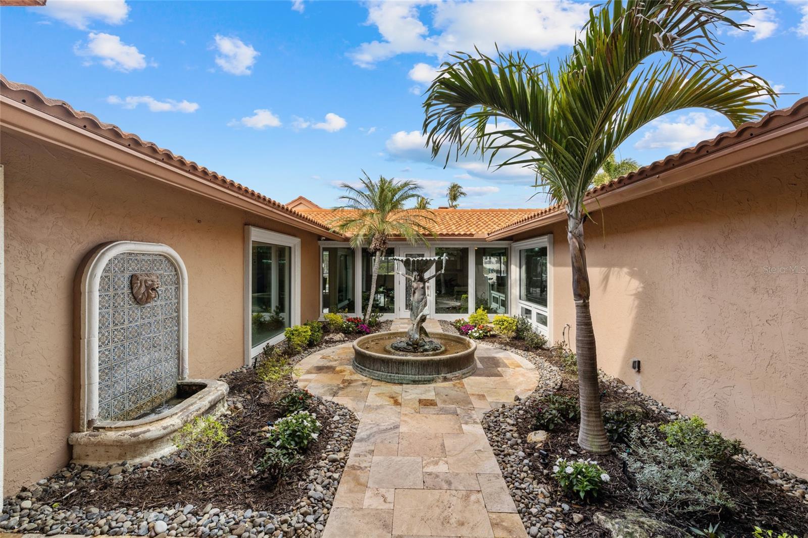 SOUTHPOINTE SHORES - Residential