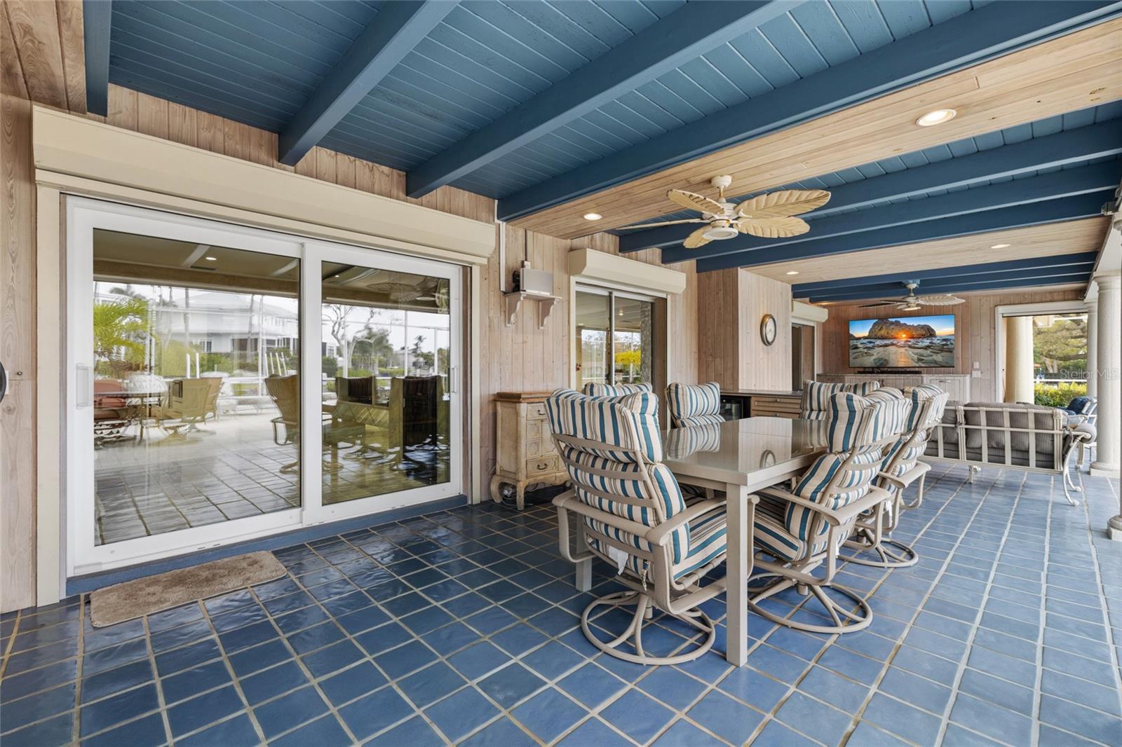 SOUTHPOINTE SHORES - Residential