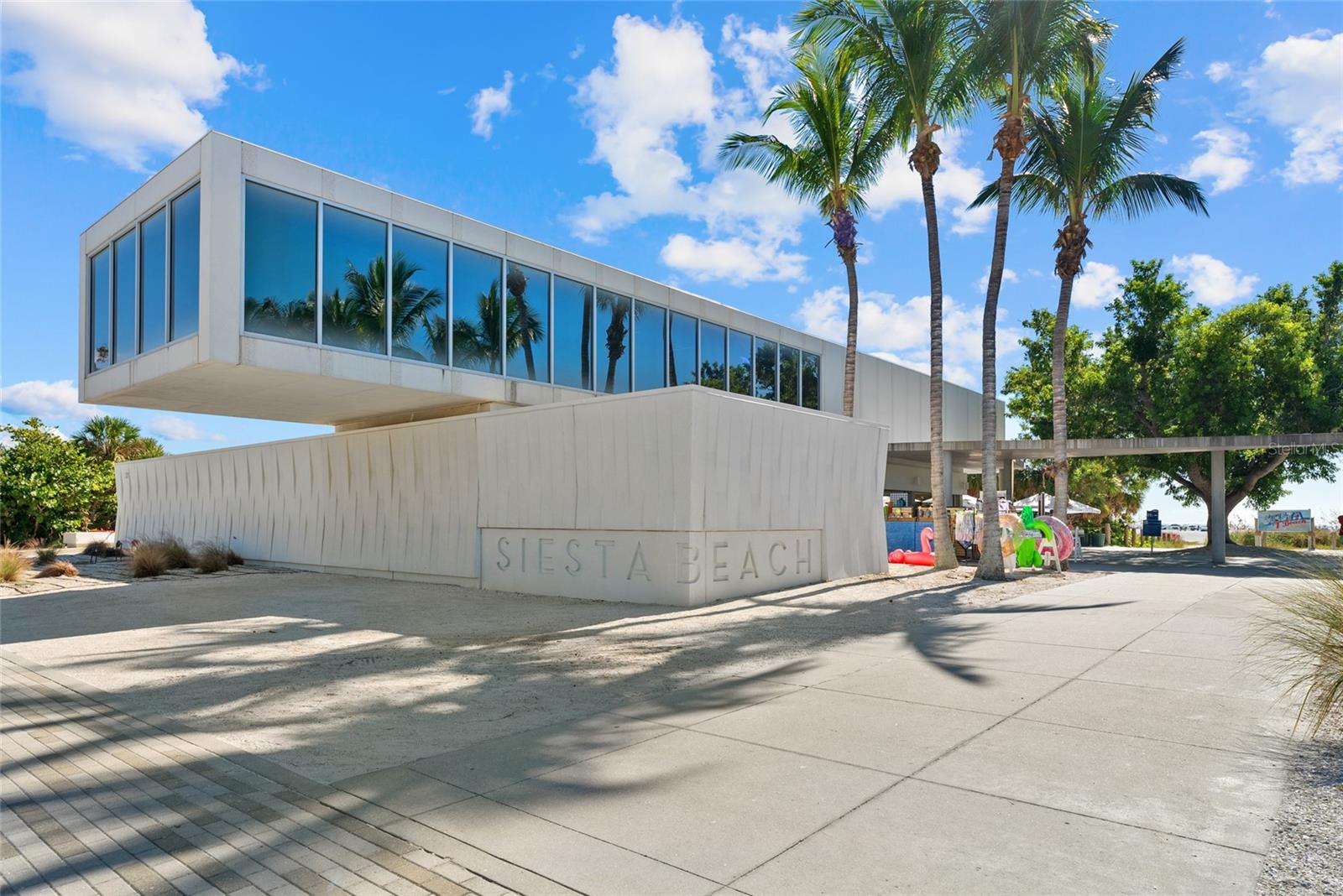 SOUTHPOINTE SHORES - Residential