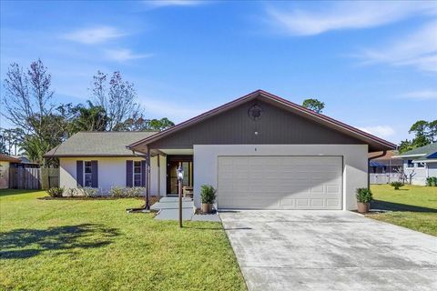 Photo of 8 Berkshire Lane, Palm Coast, FL 32137 (MLS # FC316004)