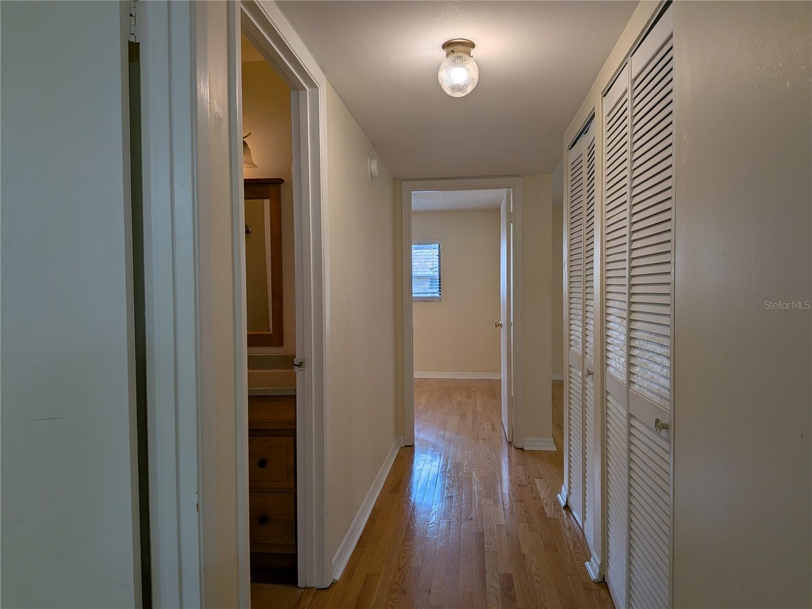 HIDDEN RIDGE CONDO - Residential Lease