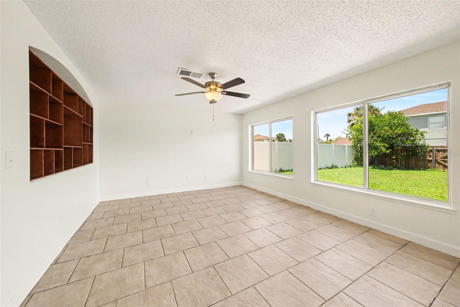 1365 IVY MEADOW DRIVE