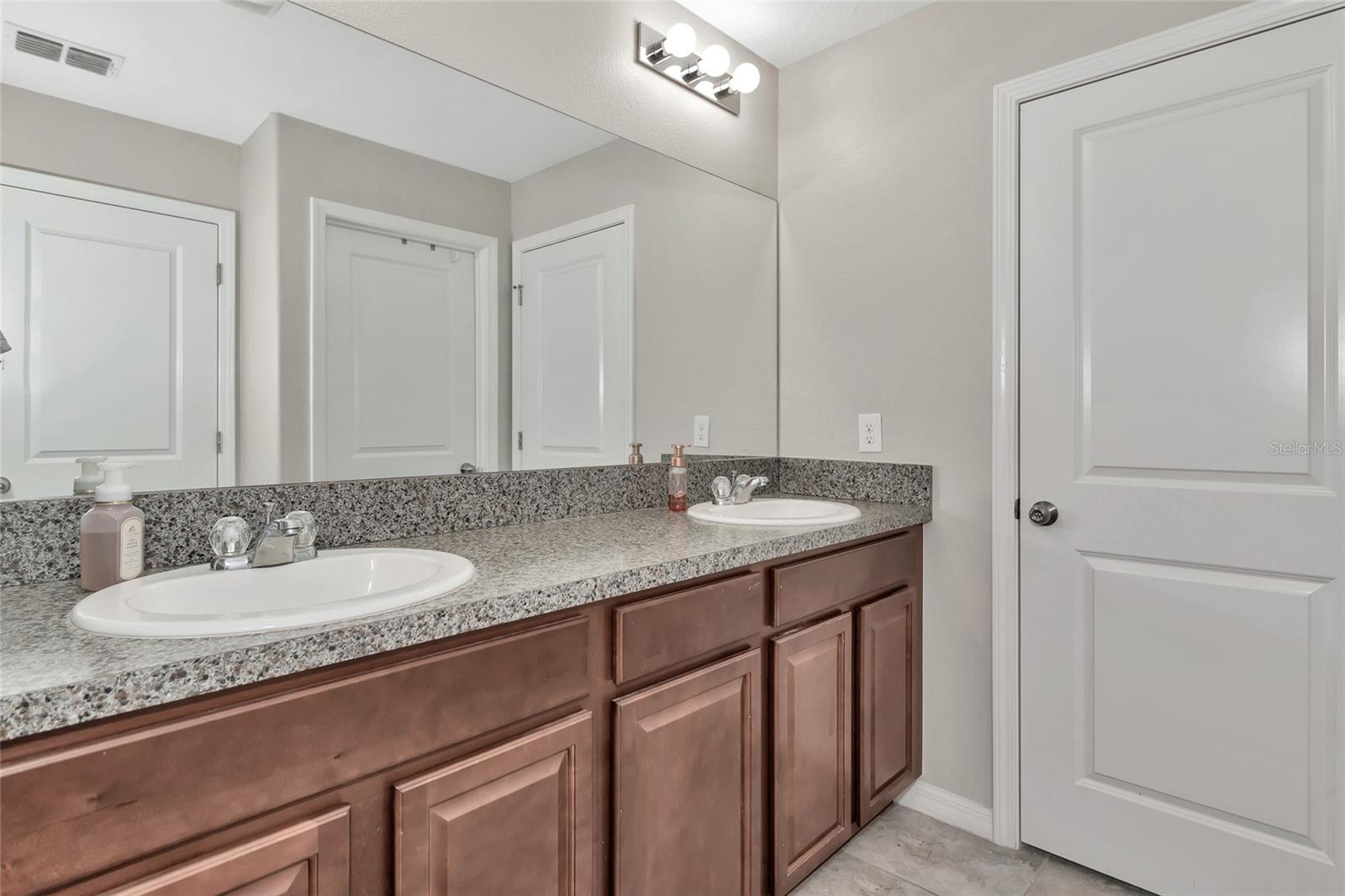 SUNSHINE VILLAGE PH 2 - Residential