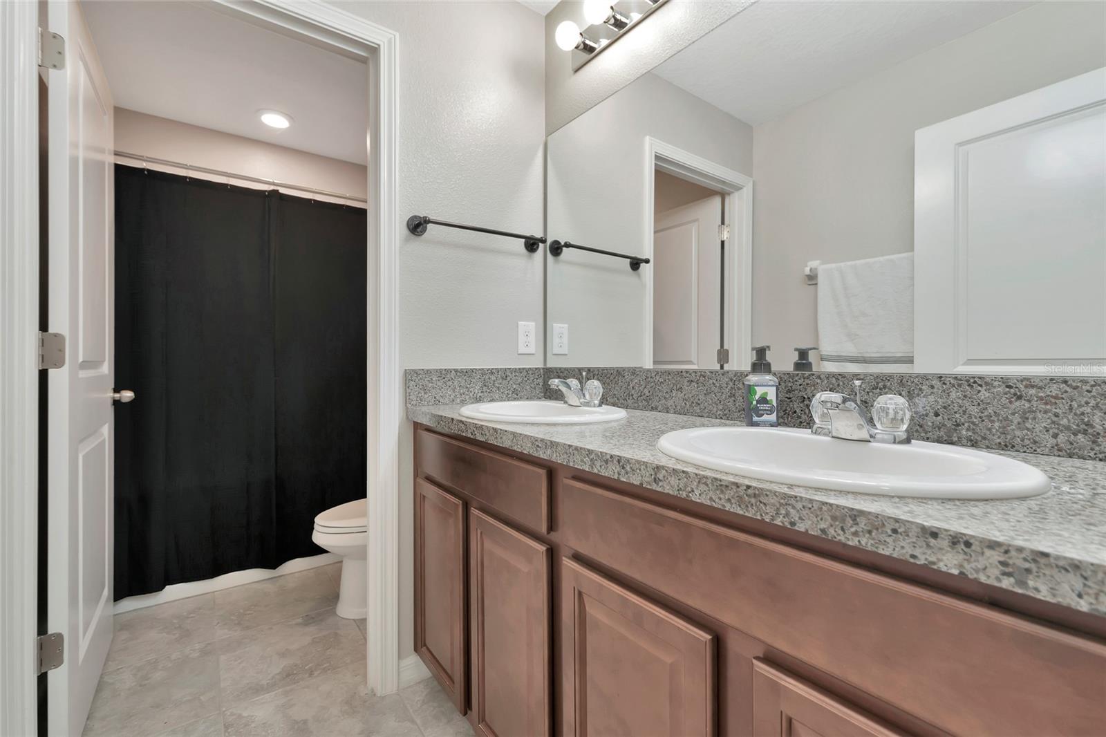 SUNSHINE VILLAGE PH 2 - Residential