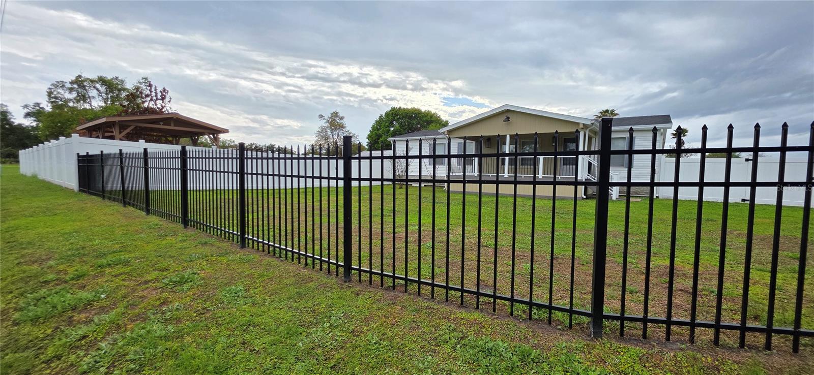 COUNTRY KNOLL PH 02 - Residential