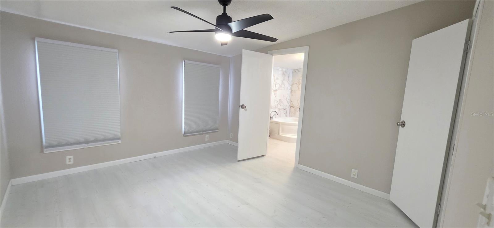 COUNTRY KNOLL PH 02 - Residential