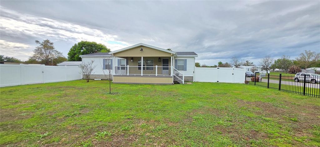 Photo of 3191 Keuka Loop, Lakeland, FL 33810 (MLS # L4960246)