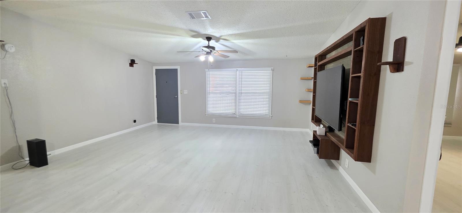 COUNTRY KNOLL PH 02 - Residential