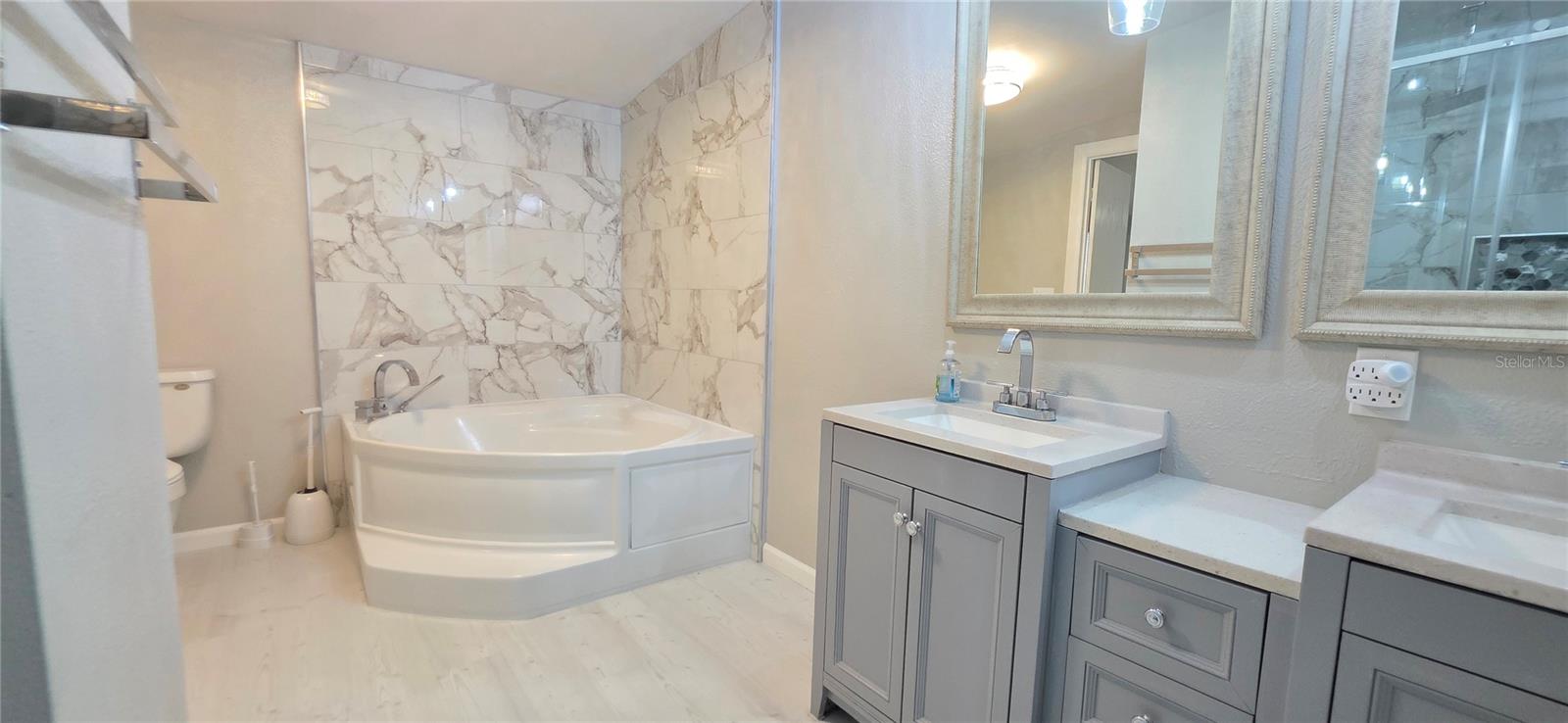 COUNTRY KNOLL PH 02 - Residential