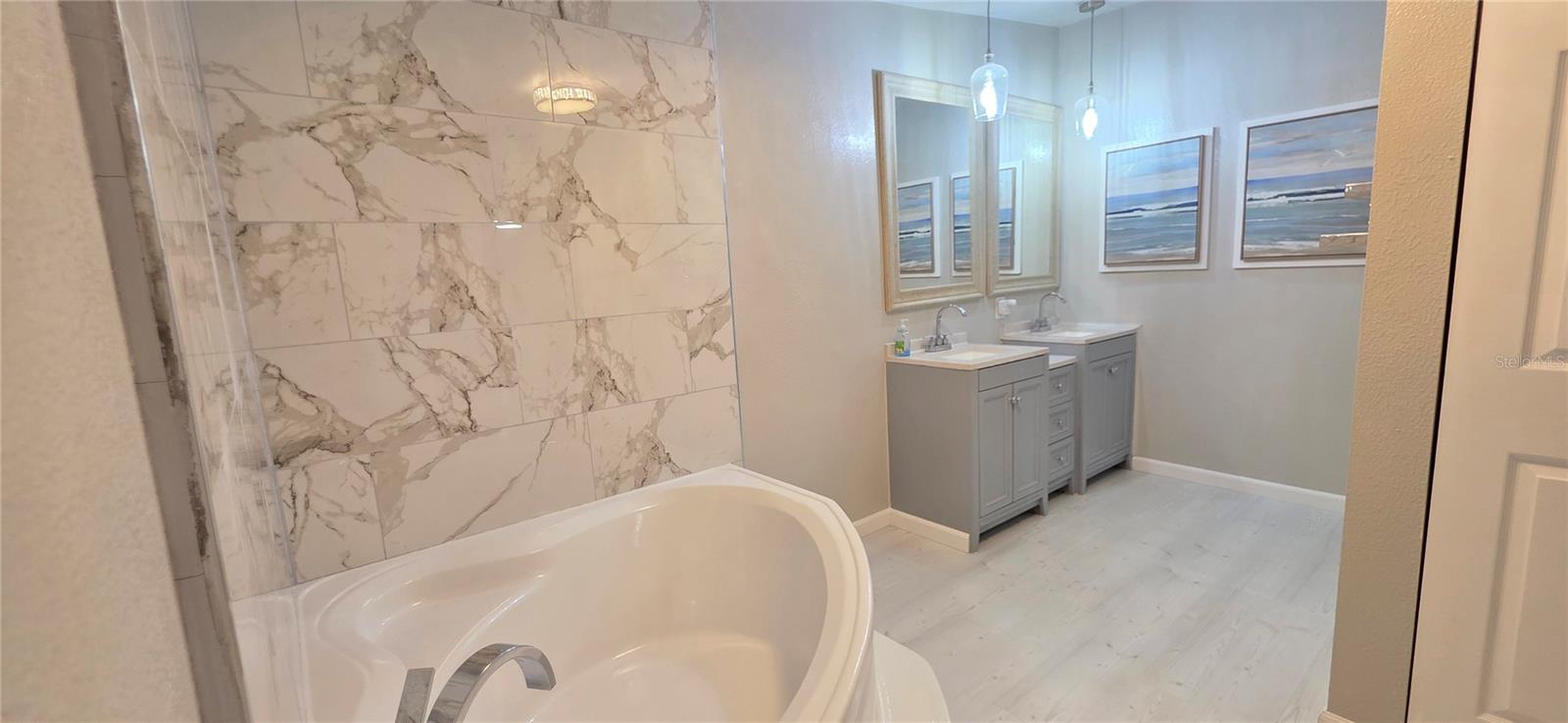 COUNTRY KNOLL PH 02 - Residential