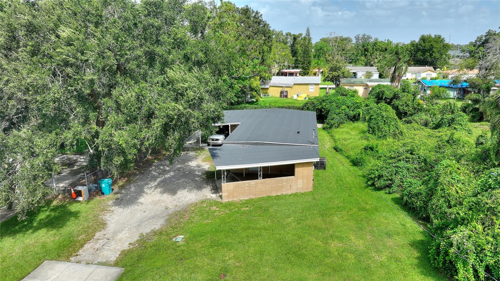 LAKE SUNSET SHORES - Residential Income