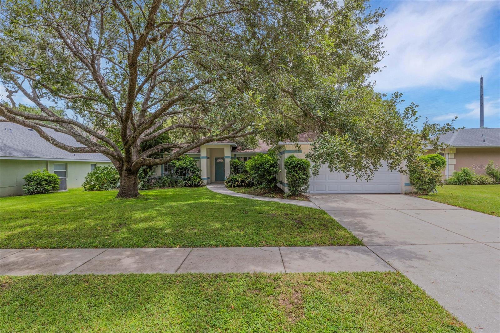 6434 LAURELWOOD DRIVE