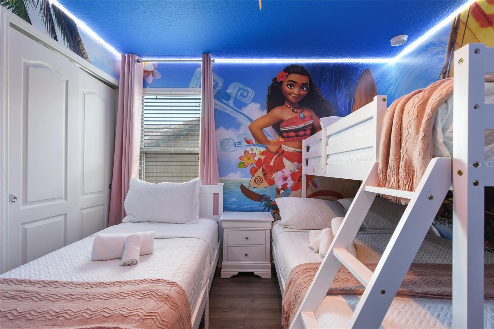 WINDSOR/WESTSIDE PH 1 - Residential