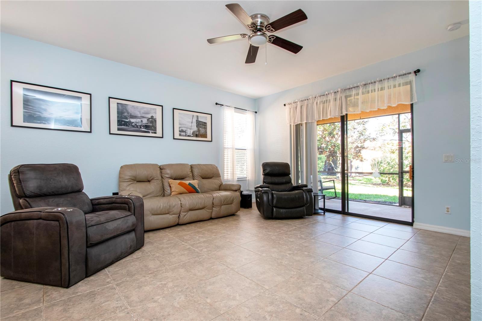 SOUTHSHORE FALLS PH 2 - Residential