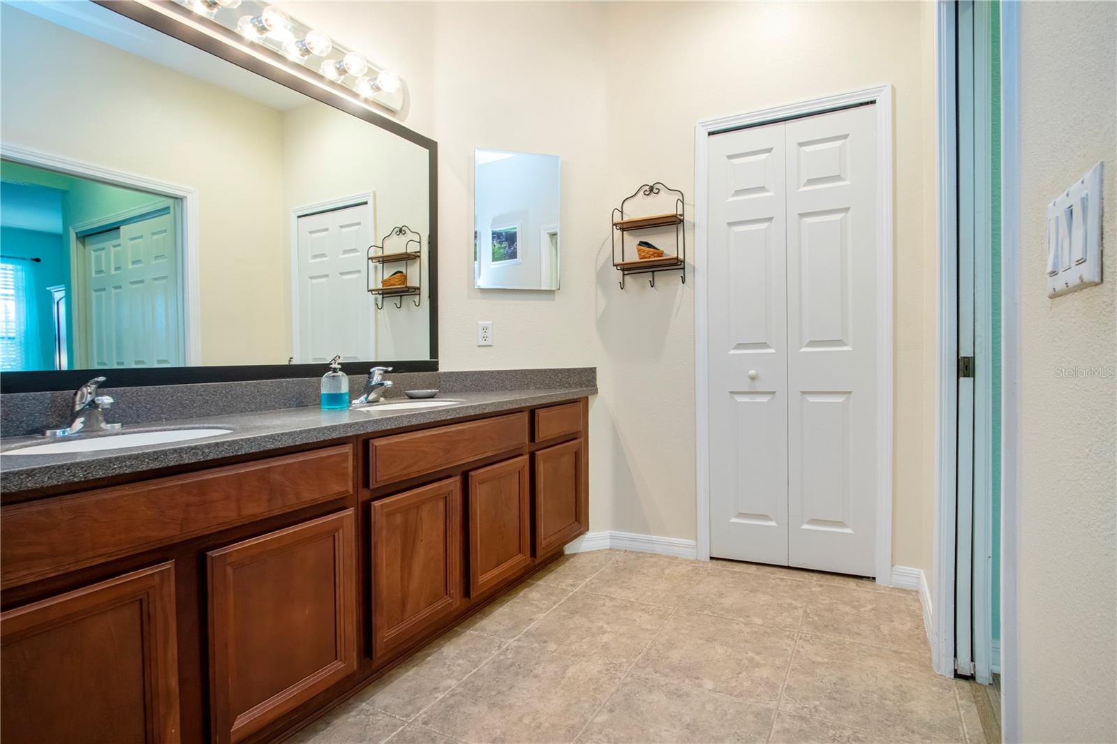 SOUTHSHORE FALLS PH 2 - Residential