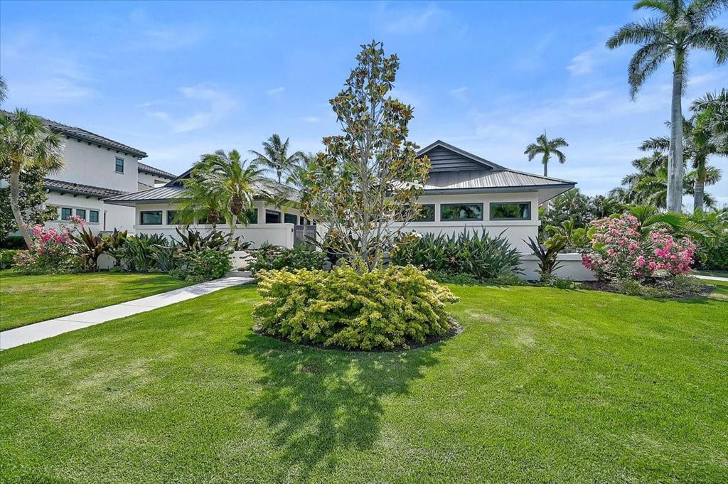 Photo of 627 Owl Way, Sarasota, FL 34236 (MLS # A4692769)