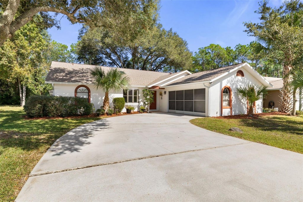 Photo of 11 Wilmont Place, Palm Coast, FL 32164 (MLS # FC322299)