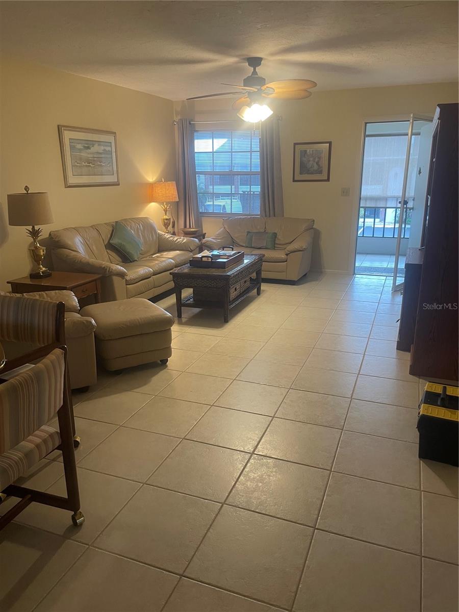 PALM MANOR - Residential