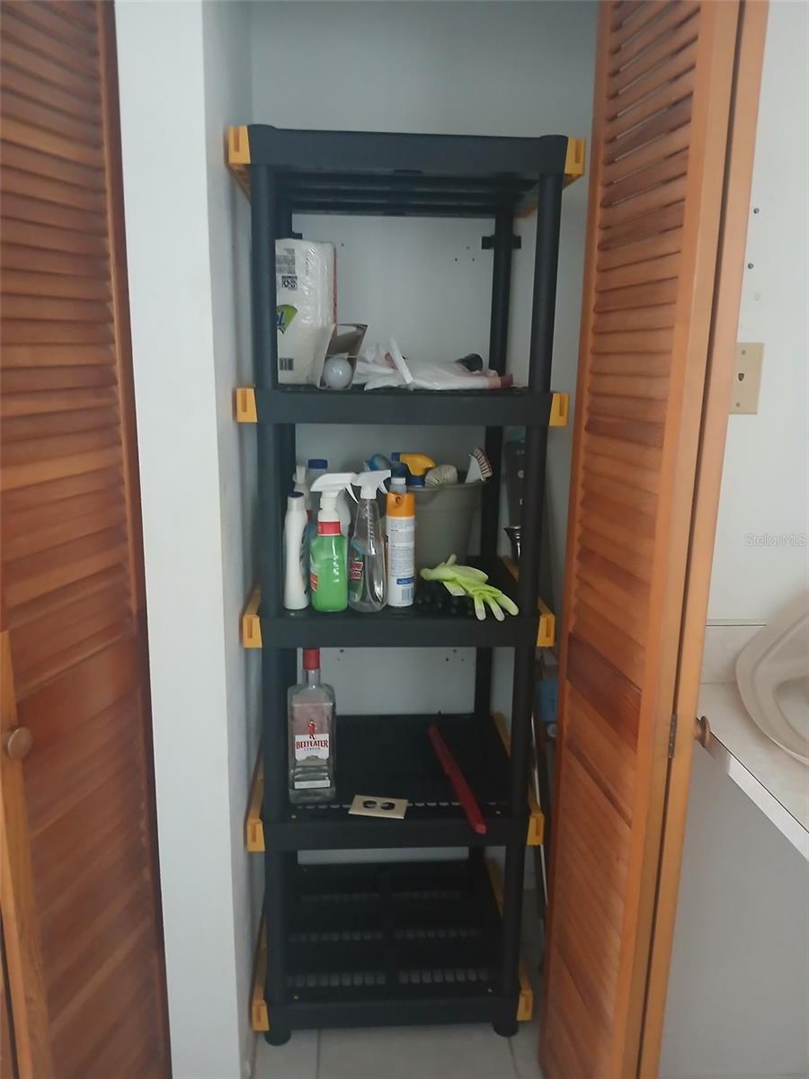 PALM MANOR - Residential