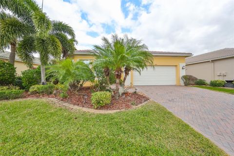 A home in WIMAUMA