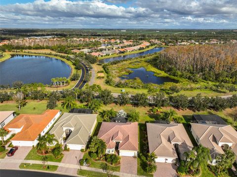 A home in WIMAUMA