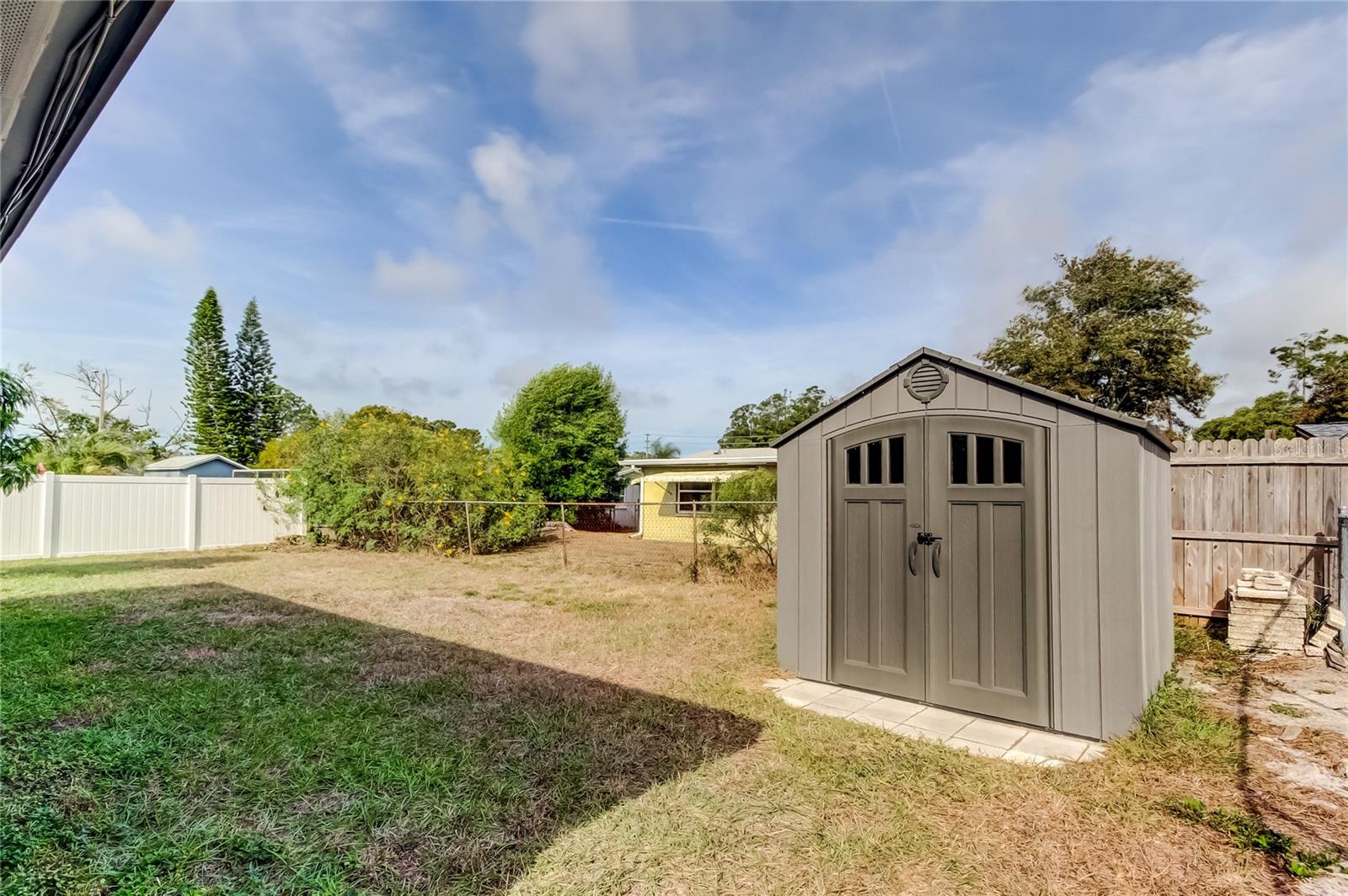 HOLIDAY GARDEN ESTATES - Residential