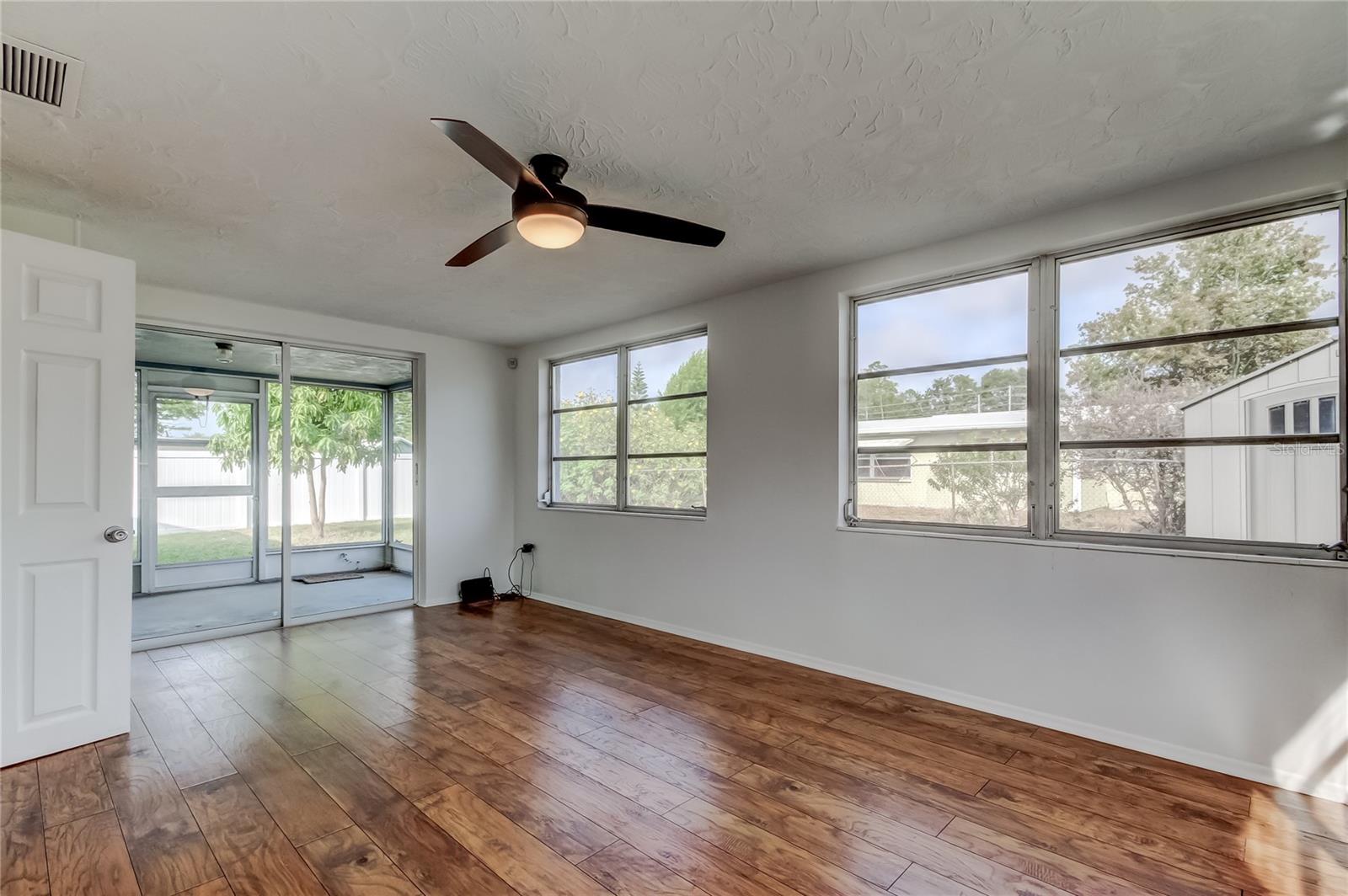 HOLIDAY GARDEN ESTATES - Residential