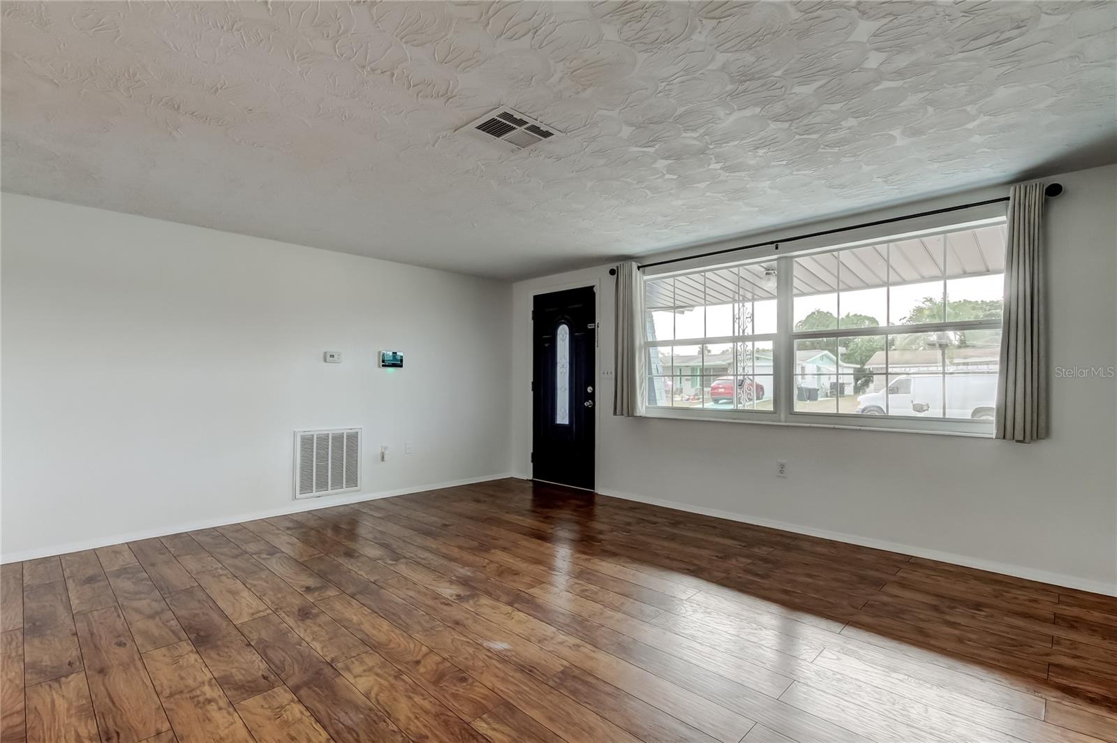 HOLIDAY GARDEN ESTATES - Residential