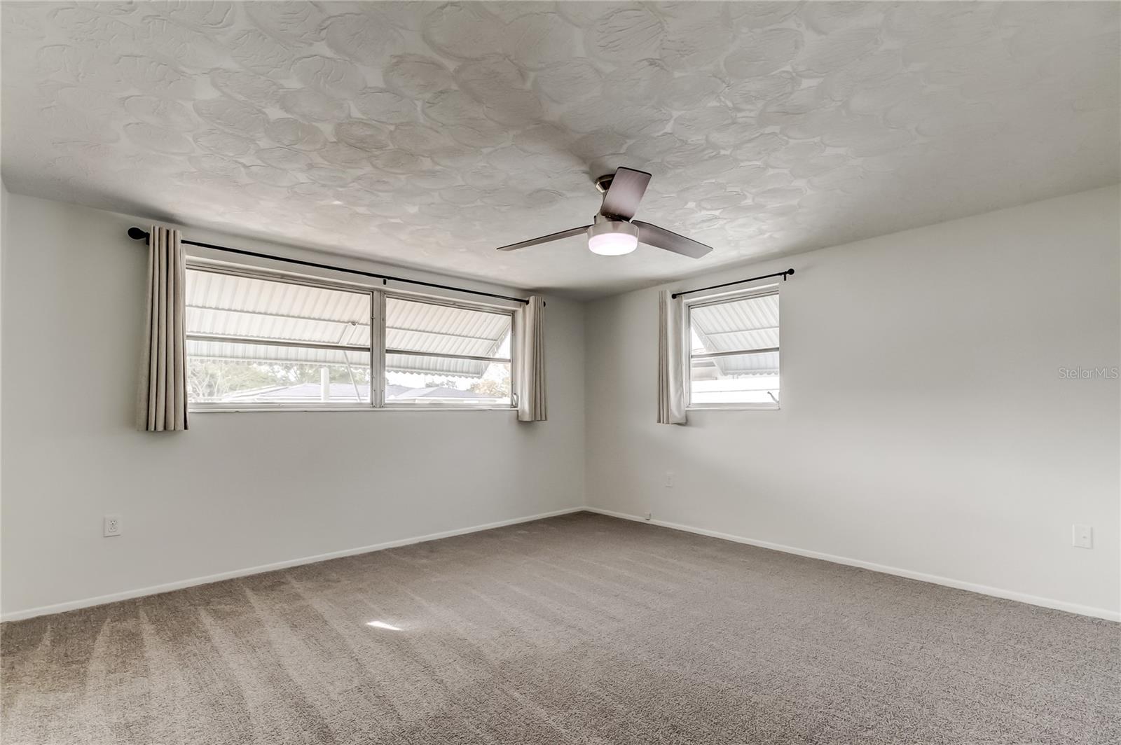 HOLIDAY GARDEN ESTATES - Residential