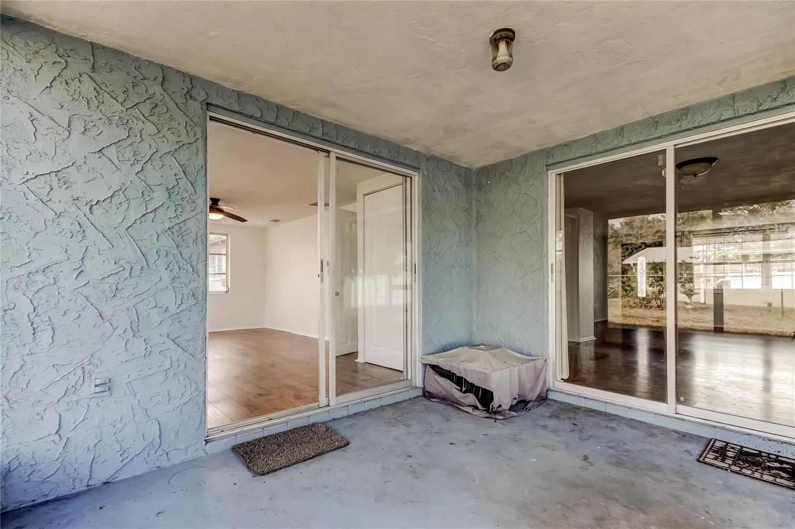 HOLIDAY GARDEN ESTATES - Residential