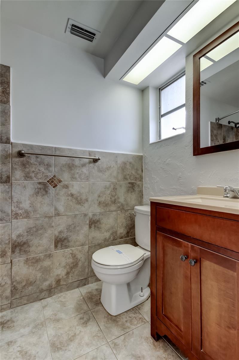 HOLIDAY GARDEN ESTATES - Residential