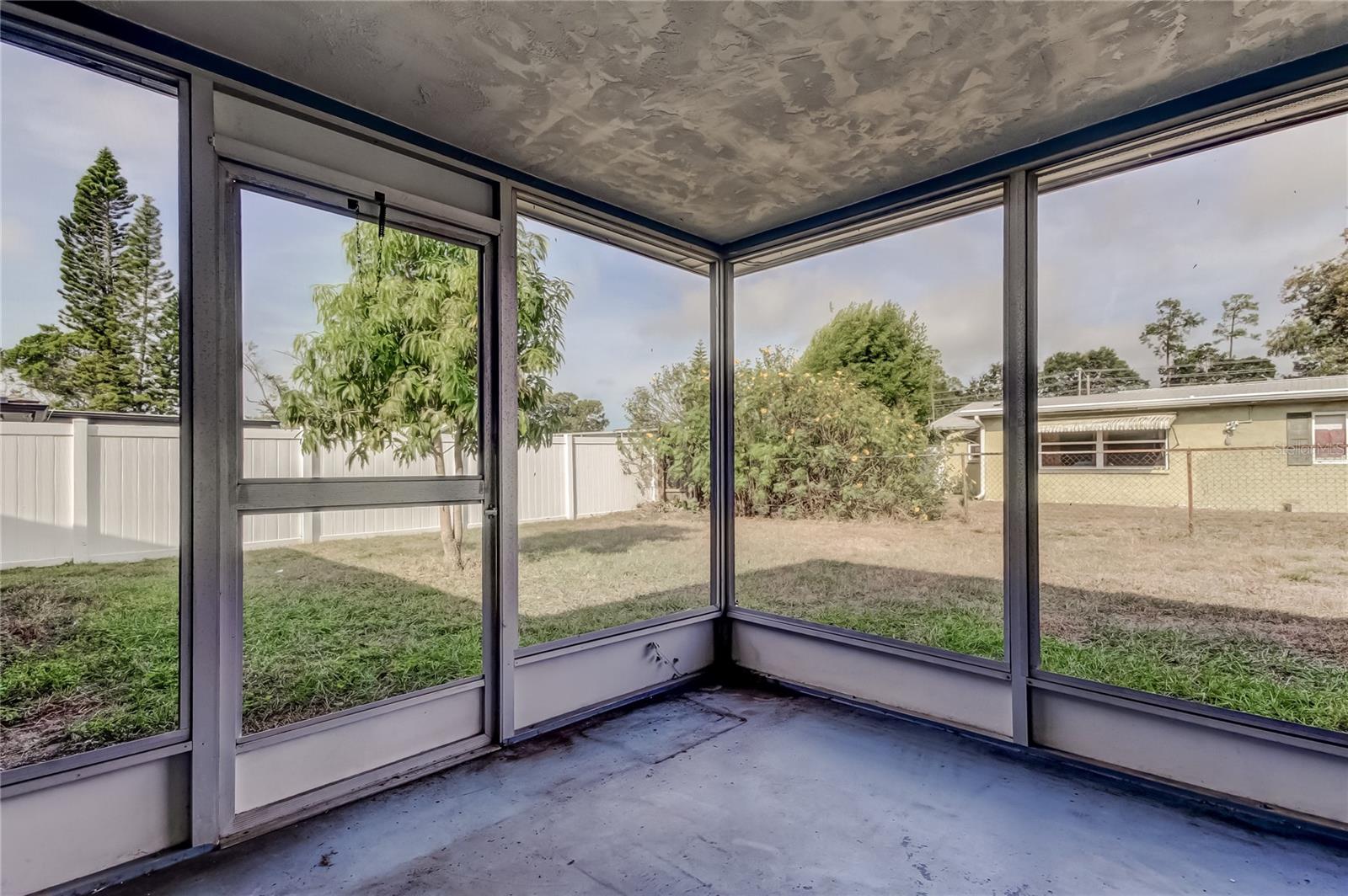 HOLIDAY GARDEN ESTATES - Residential