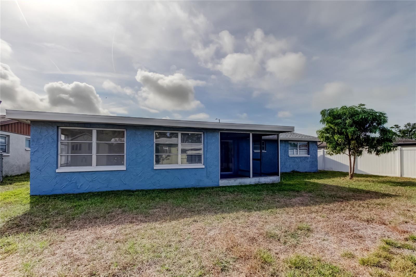 HOLIDAY GARDEN ESTATES - Residential