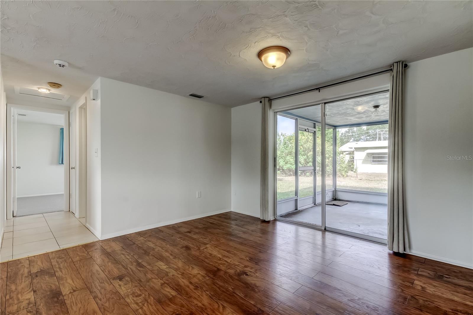 HOLIDAY GARDEN ESTATES - Residential