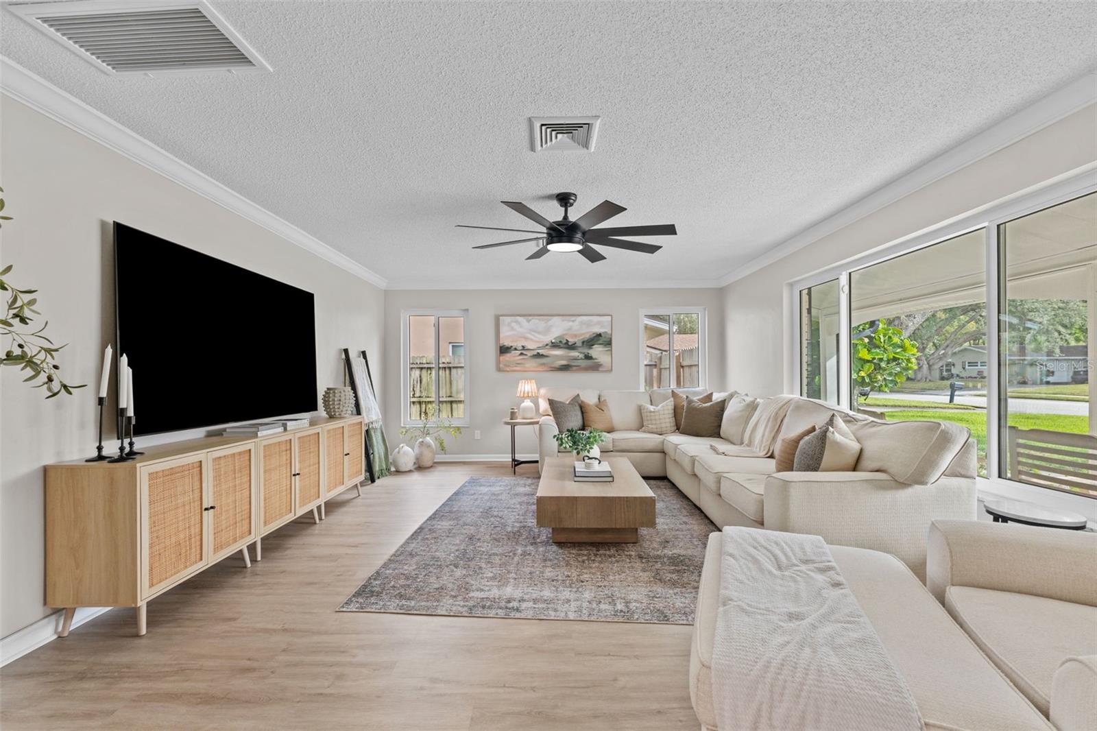 2230 EL DE ORO DRIVE