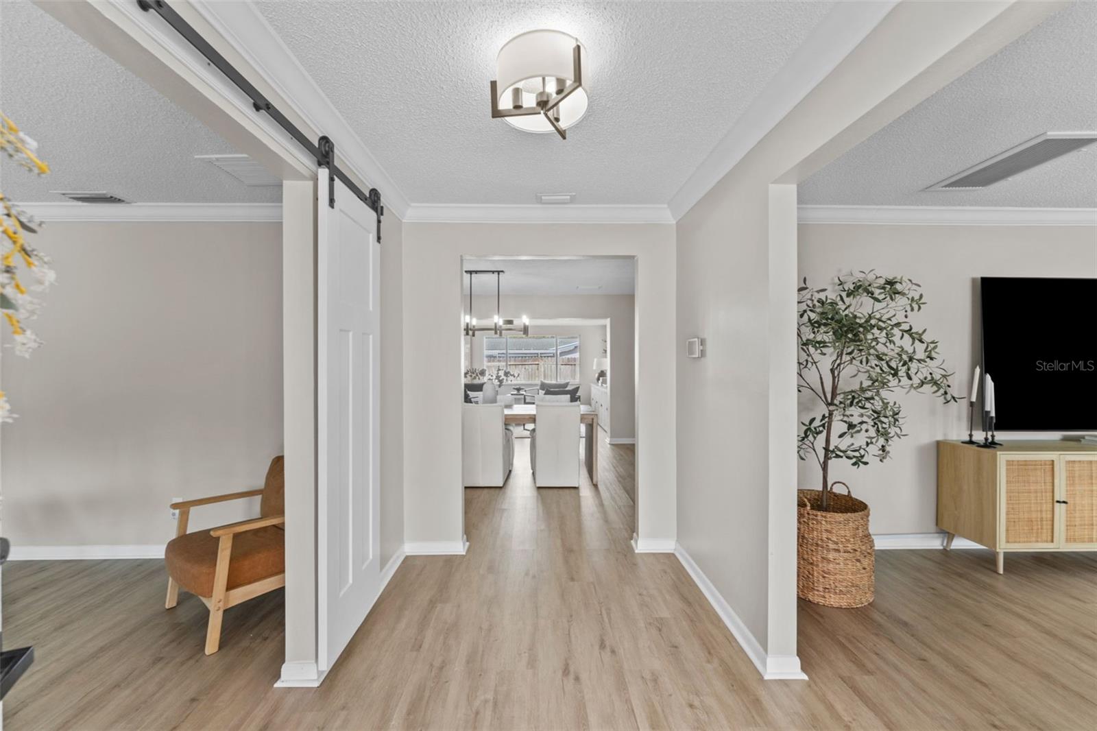 2230 EL DE ORO DRIVE