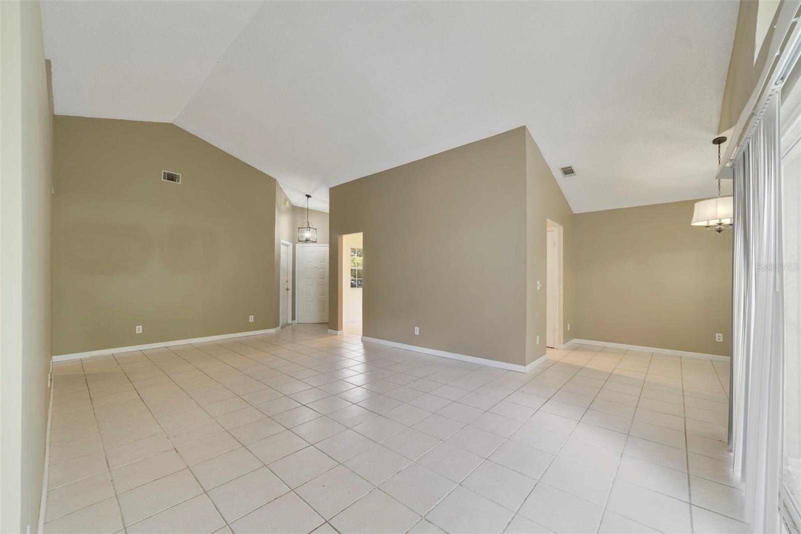 713 MEADOWSIDE COURT