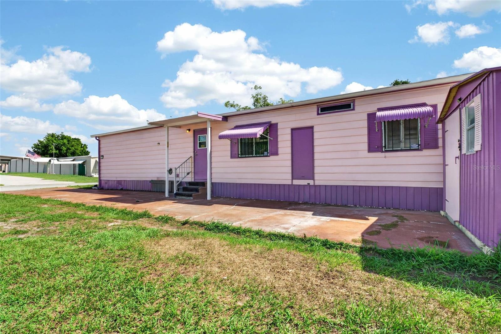 LAKE MARIANA ACRES - Residential