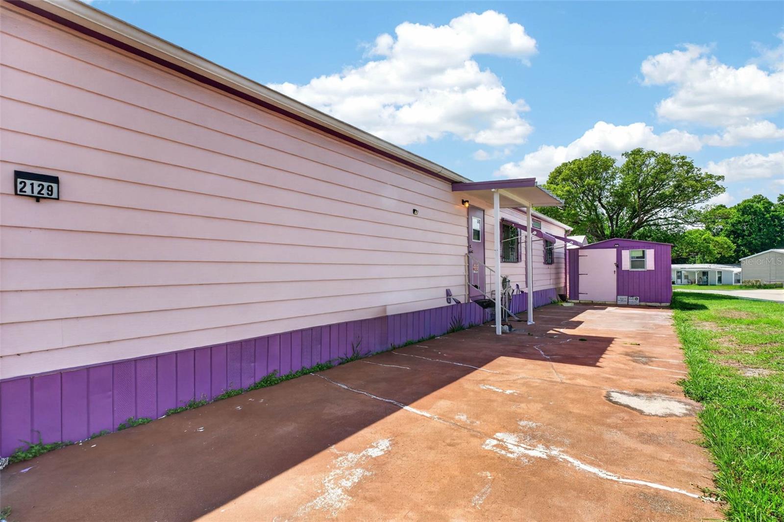 LAKE MARIANA ACRES - Residential