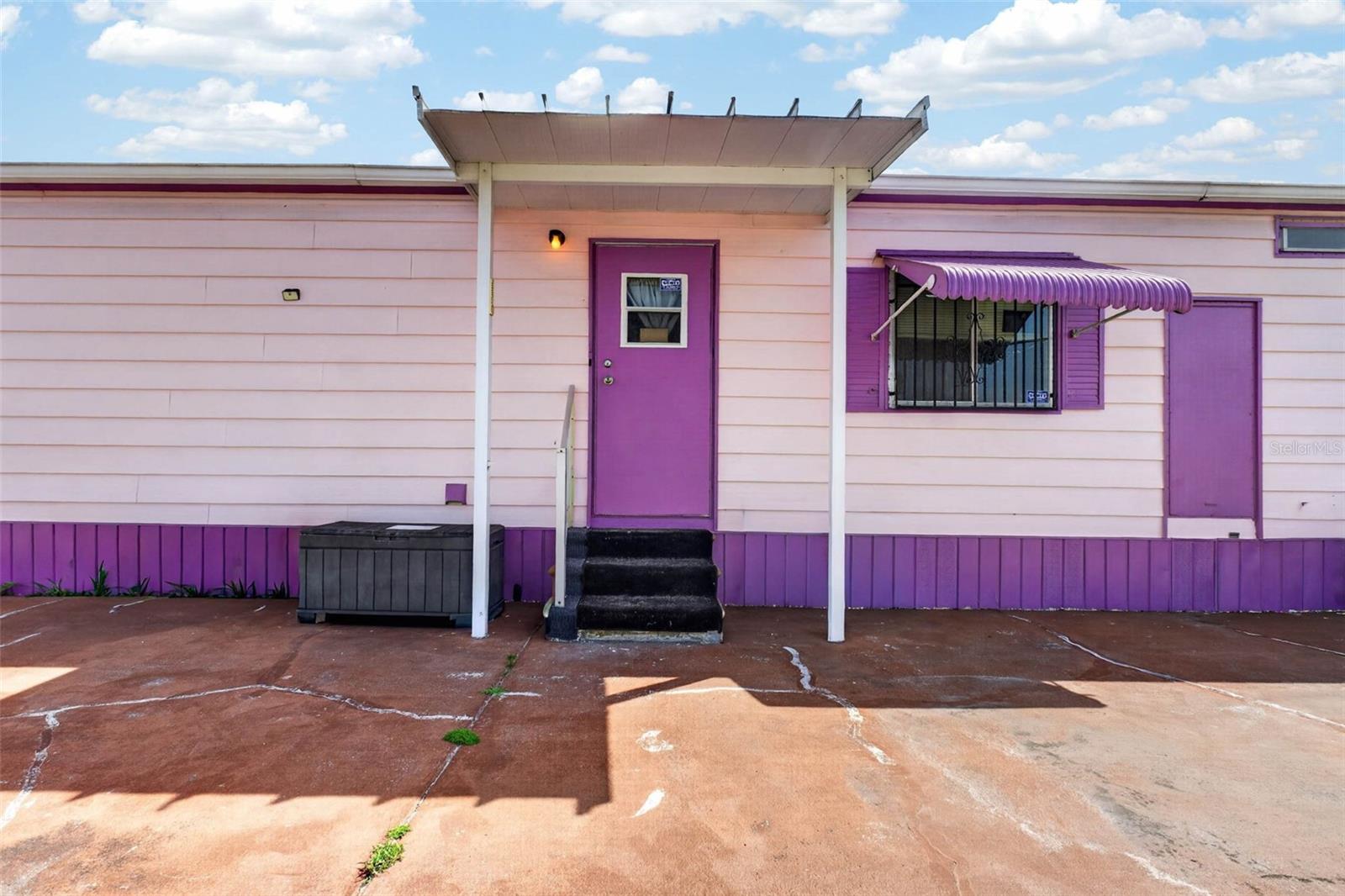 LAKE MARIANA ACRES - Residential