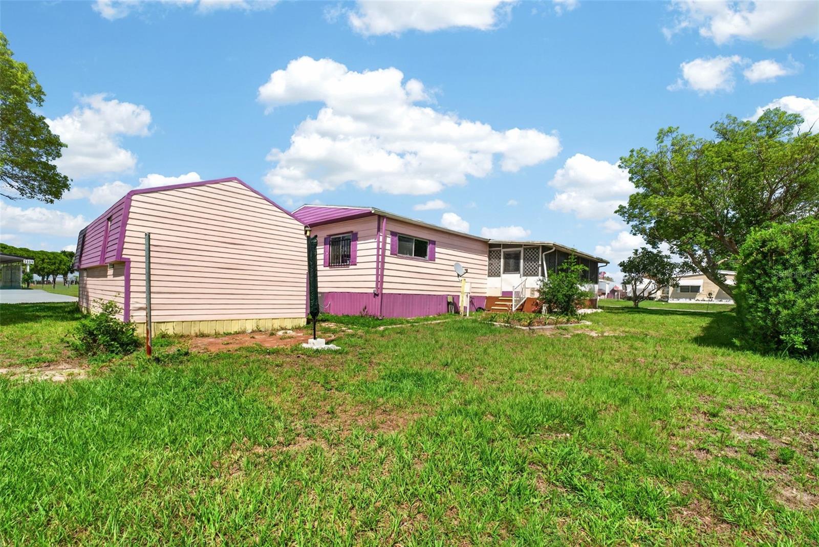 LAKE MARIANA ACRES - Residential